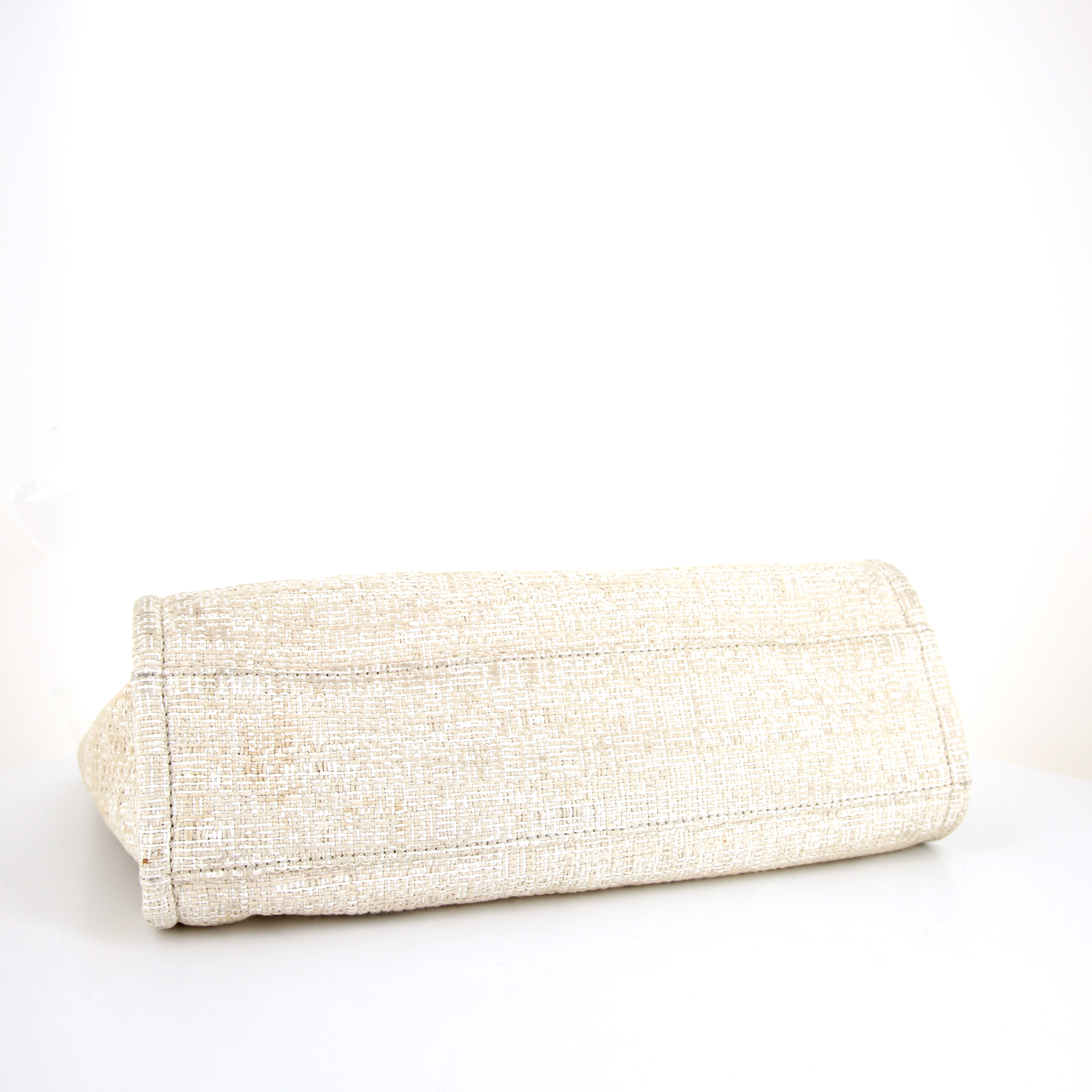 Chanel Deauville shopping bag in beige canvas and beige leather - Detail D4