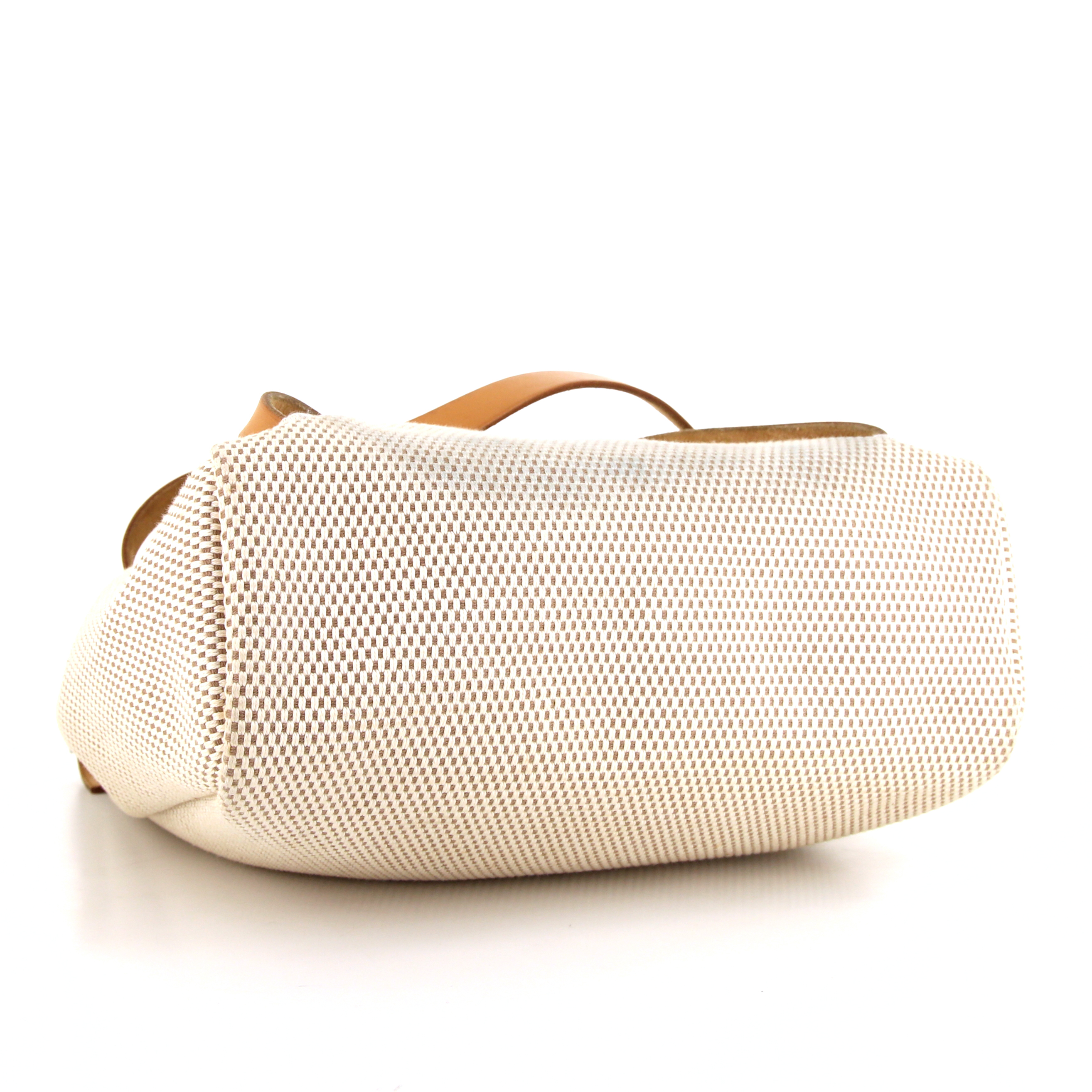 Sac à dos Hermès Herbag en toile beige et cuir naturel - Detail D5
