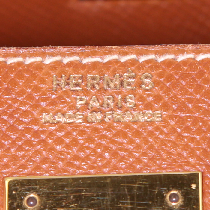Hermes Kelly 32 cm handbag in gold Courchevel leather - Detail D4
