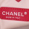 Shopping bag Chanel Grand Shopping in tela cerata rossa e bianca con motivo e pelle rossa - Detail D3 thumbnail