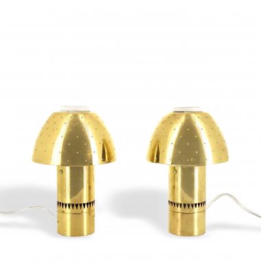 Hans-Agne Jakobsson, paire de lampes de chevet modèle "B 221" en laiton, édition Hans Agne Jakobsson AB Markaryd, Suède, années 1970