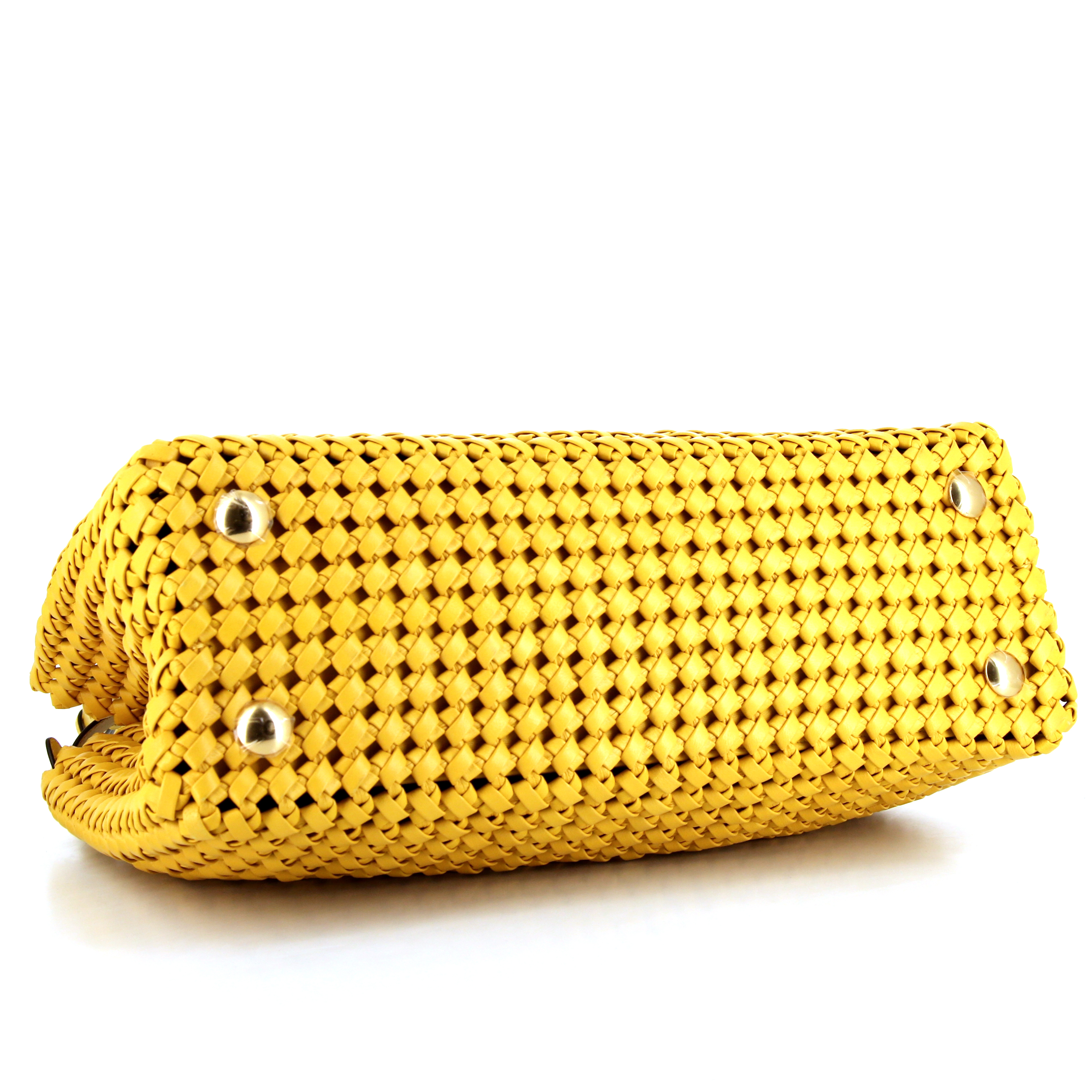 Sac à main Fendi Peekaboo en cuir tressé jaune - Detail D5