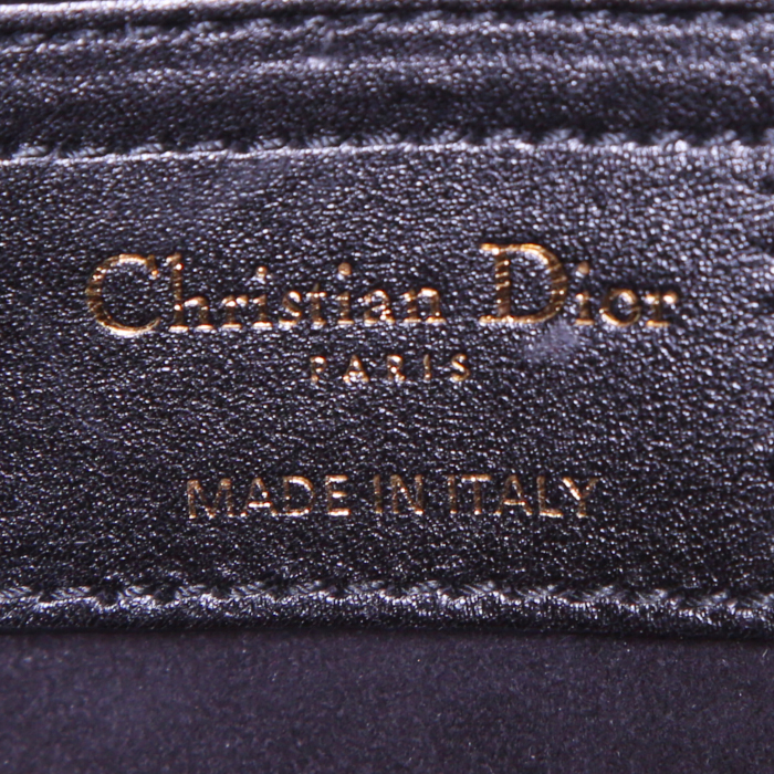 Sac à main Dior Saddle en toile noire rose et blanche et cuir noir - Detail D3