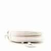 Bolso de mano Dior Saddle en cuero trenzado blanco - Detail D4 thumbnail