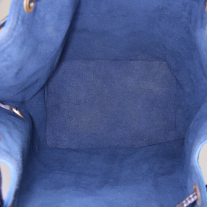 Sac cabas Louis Vuitton petit Noé en cuir épi bicolore bleu et noir - Detail D2