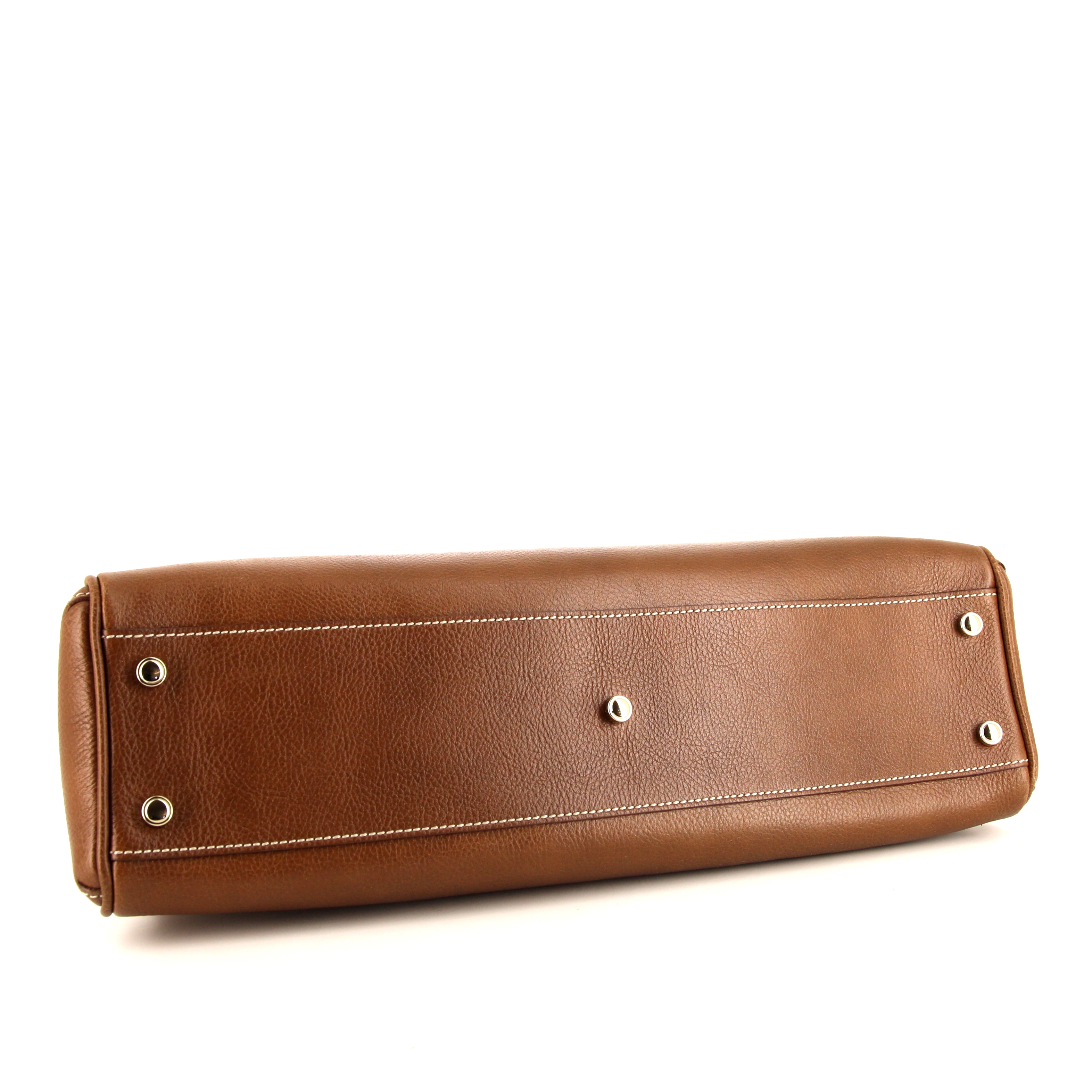 Cartier Marcello handbag in brown leather - Detail D4