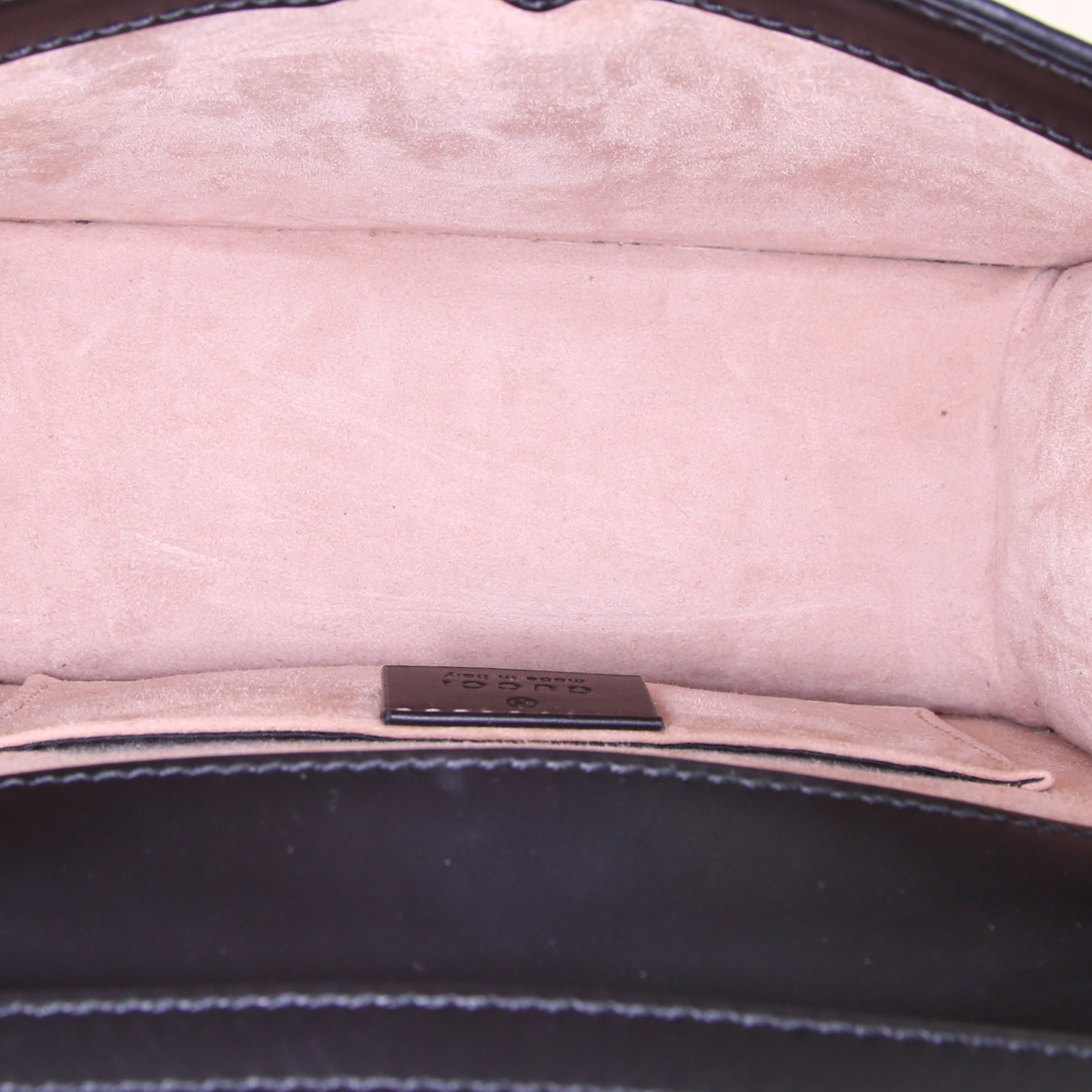 Sac à main Gucci Sylvie mini en cuir noir - Detail D3