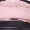 Bolso de mano Gucci Sylvie mini en cuero negro - Detail D3 thumbnail