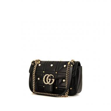 Gucci GG Marmont shoulder bag in black quilted leather