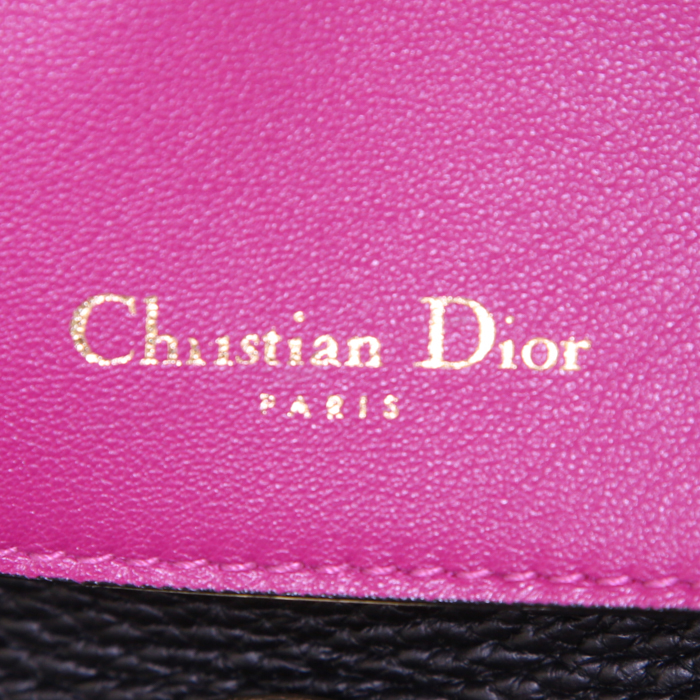 Sac bandoulière Dior Be Dior grand modèle en cuir grainé noir - Detail D4