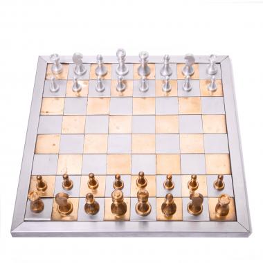 Rare jeu d'échecs en laiton et métal argenté des années 1970