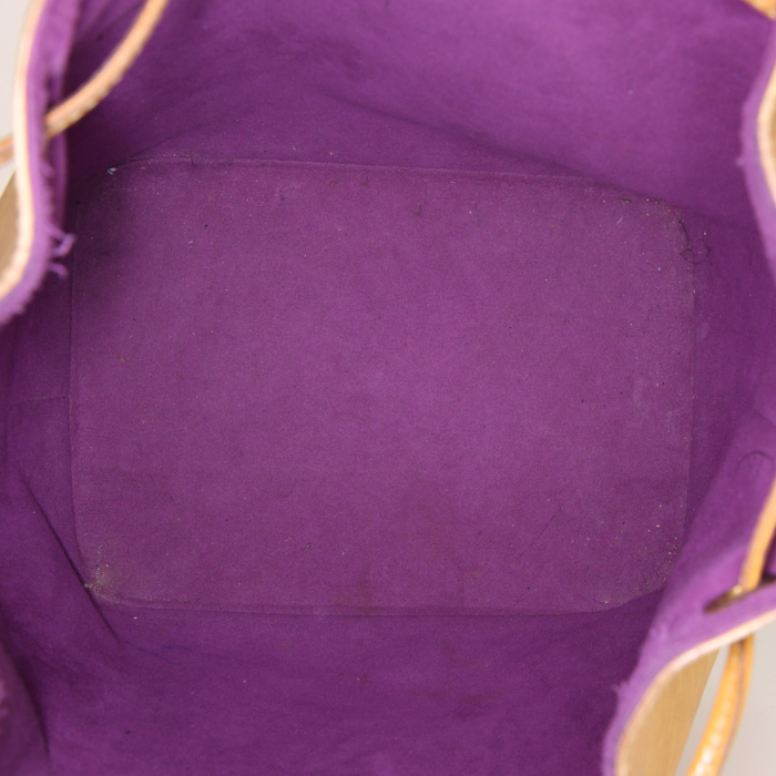 Sac cabas Louis Vuitton petit Noé en cuir épi jaune - Detail D2
