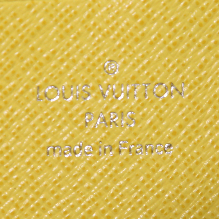 Portafogli Louis Vuitton Zippy in pelle Epi gialla - Detail D3
