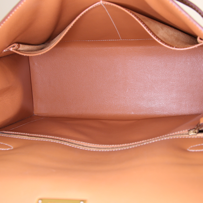 Hermes Kelly 32 cm handbag in gold Chamonix  leather - Detail D3