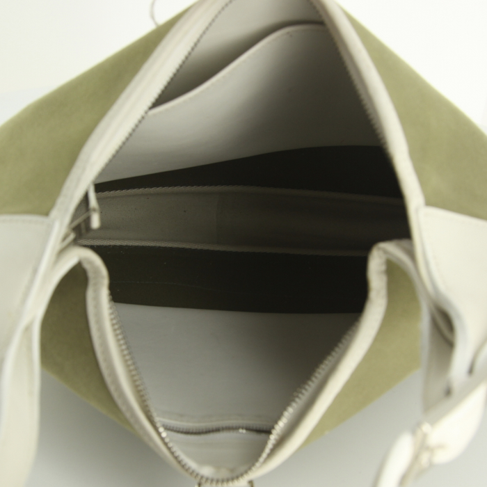 Bolso de mano Hermes Trim en lona caqui y cuero blanco - Detail D2