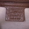 Gucci shoulder bag in brown leather - Detail D3 thumbnail