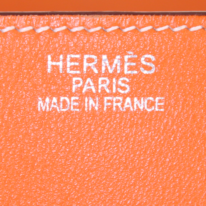 Sac à main Hermes Kelly Flat en cuir Swift orange - Detail D4