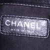 Bolso de mano Chanel en piel de pitón plateada - Detail D3 thumbnail