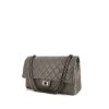 Bolso bandolera Chanel 2.55 en cuero acolchado gris - 00pp thumbnail