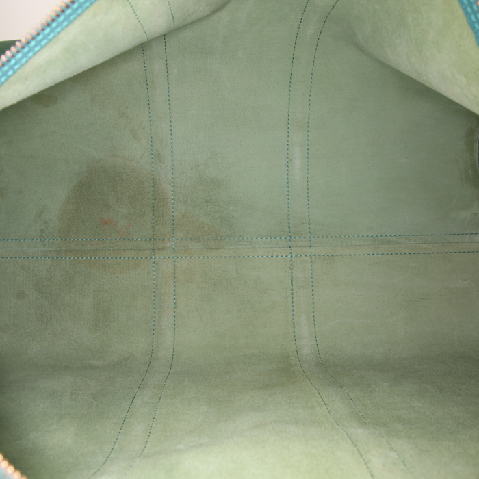 Sac de voyage Louis Vuitton Keepall 50 cm en cuir épi vert - Detail D2