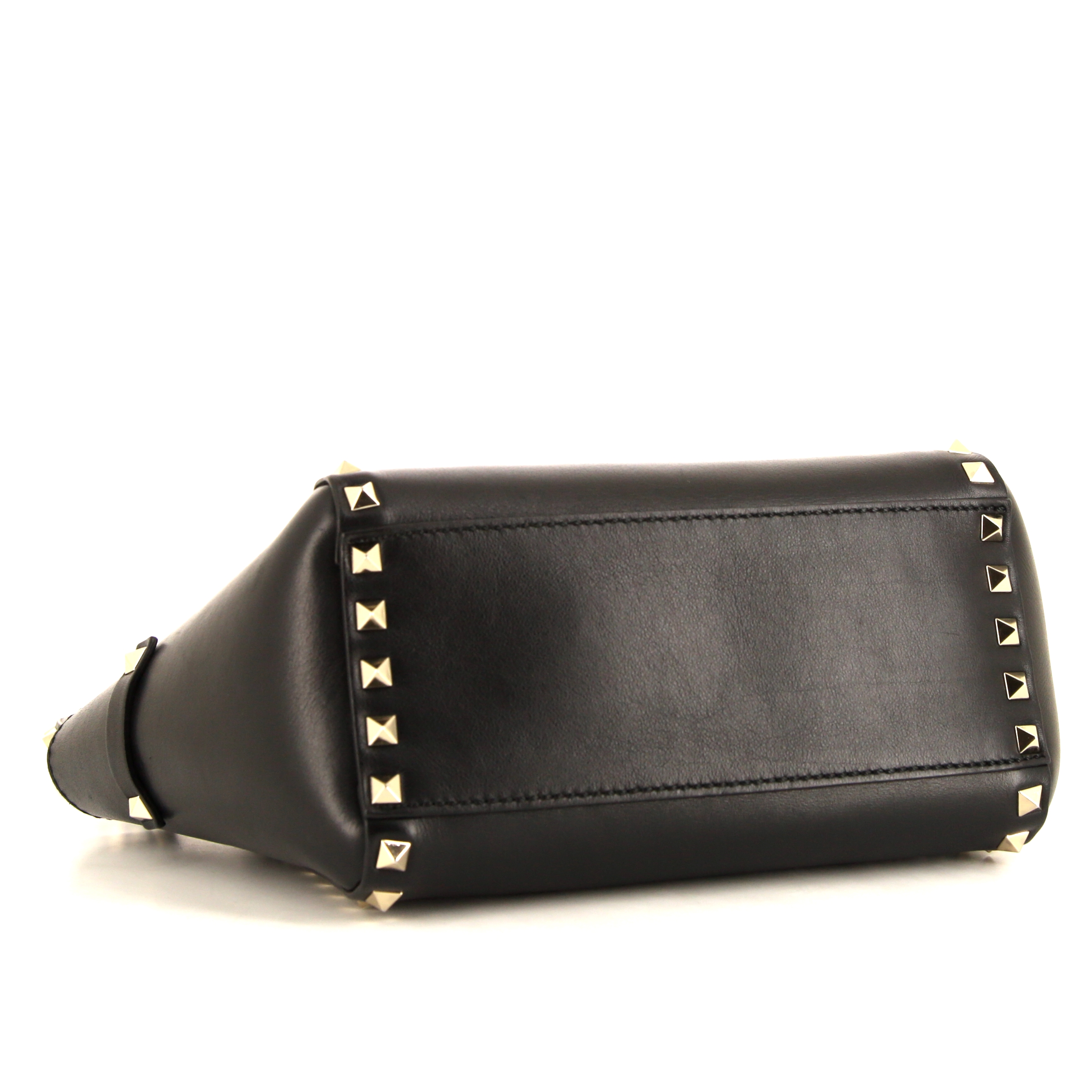 Sac bandoulière Valentino Rockstud trapeze mini en cuir noir - Detail D5
