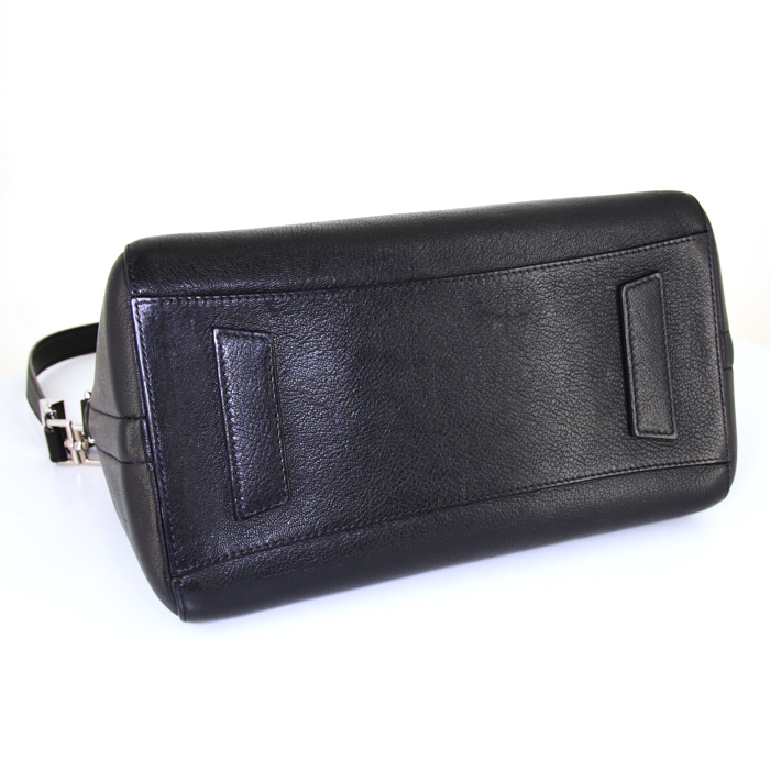Borsa Givenchy Antigona modello piccolo in pelle martellata nera - Detail D5