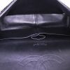 Chanel Timeless Maxi Jumbo handbag in black patent quilted leather - Detail D3 thumbnail
