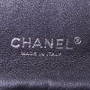 Chanel Timeless Maxi Jumbo handbag in black patent quilted leather - Detail D4 thumbnail
