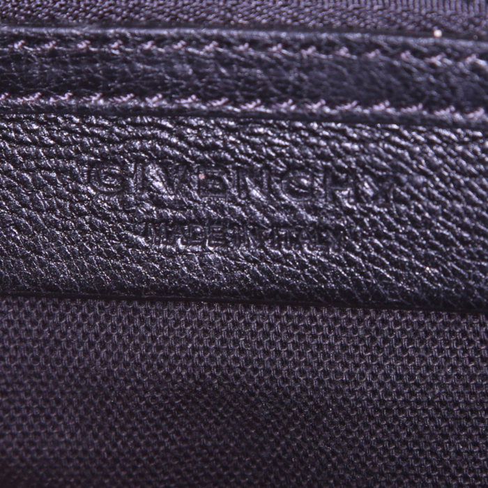 Bolso de mano Givenchy Antigona modelo pequeño en cuero granulado negro - Detail D3