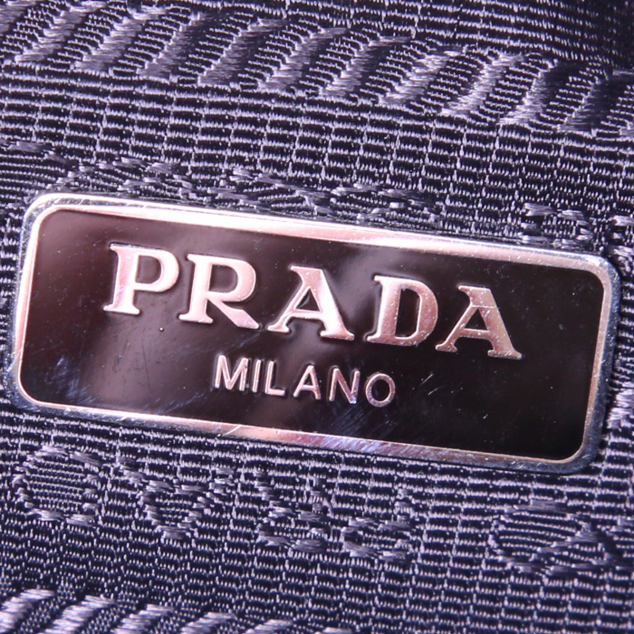 Prada Re-Nylon handbag in black canvas - Detail D4