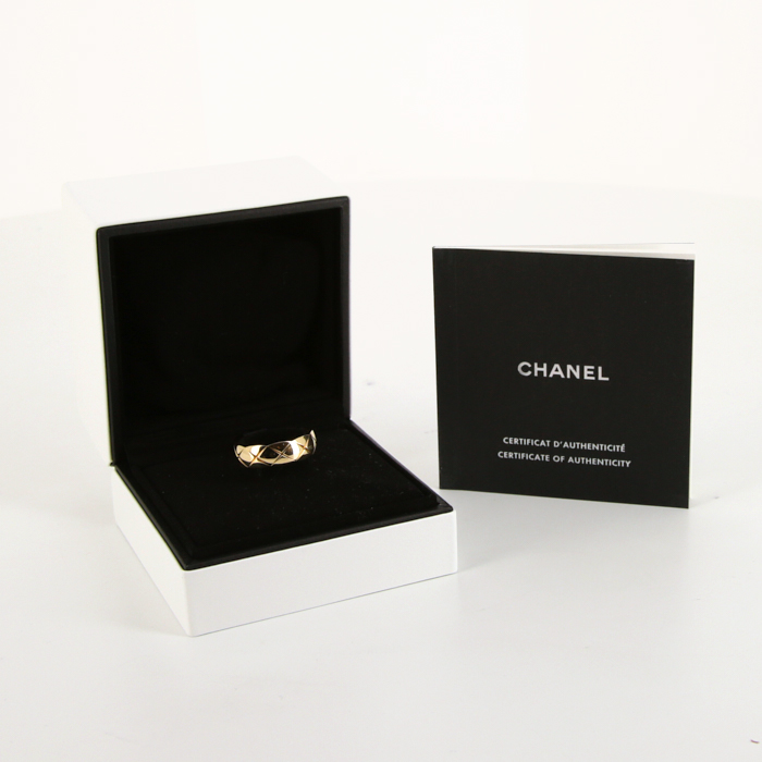Bague Chanel Coco Crush petit modèle en or jaune - Detail D2
