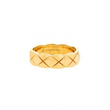 Sortija Chanel Coco Crush modelo pequeño en oro amarillo Sortija Chanel Coco Crush modelo pequeño en oro amarillo