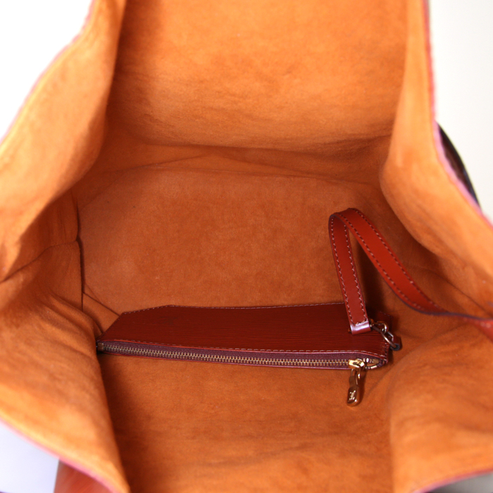 Borsa a spalla Louis Vuitton Sac d'épaule modello grande in pelle Epi marrone - Detail D2