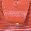 Borsa Louis Vuitton Speedy 25 cm in pelle Epi marrone - Detail D3 thumbnail