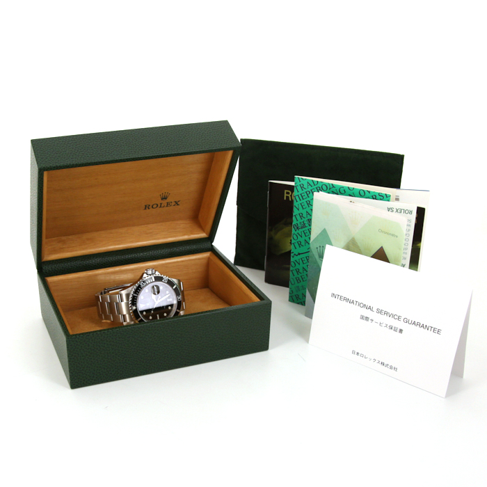 Montre Rolex Submariner Date en acier Ref :  16610 Vers  2005 - Detail D2