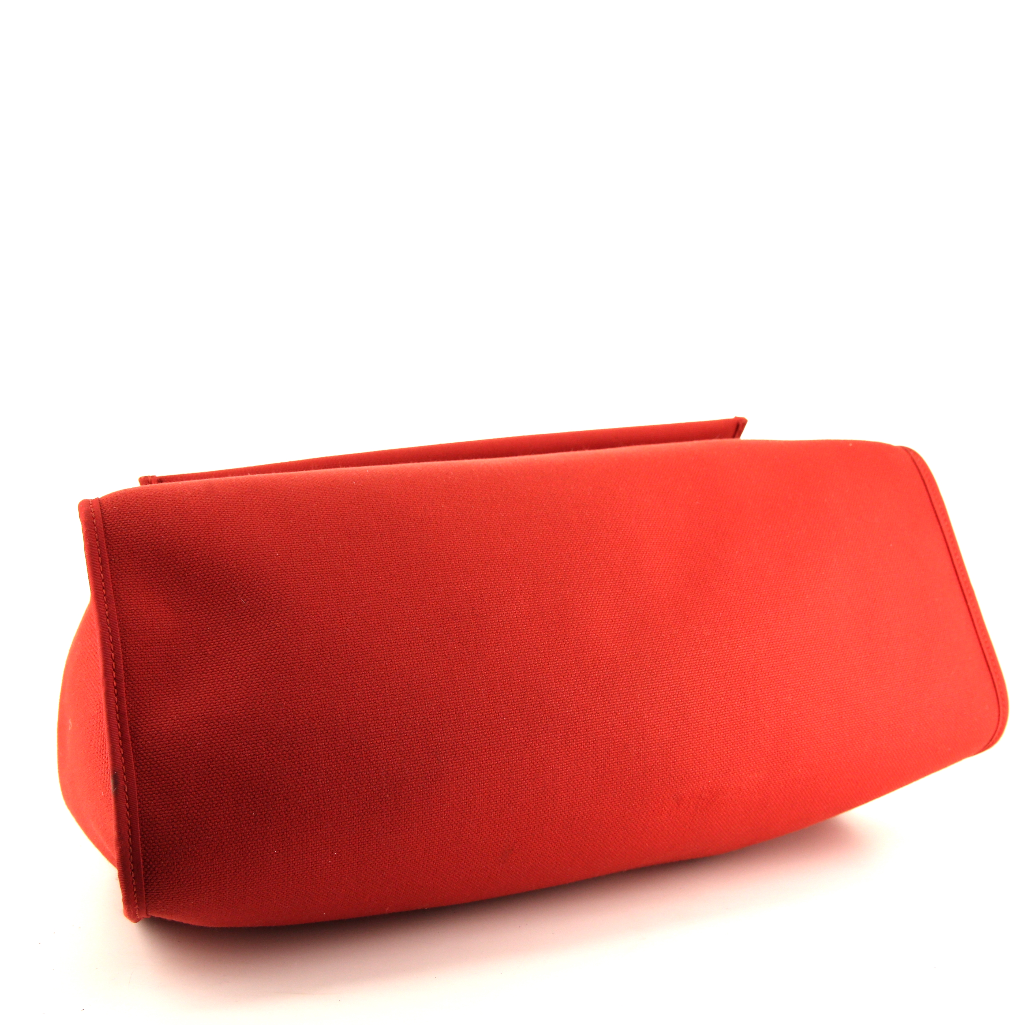 Hermes Herbag shoulder bag in red canvas and brown leather - Detail D5