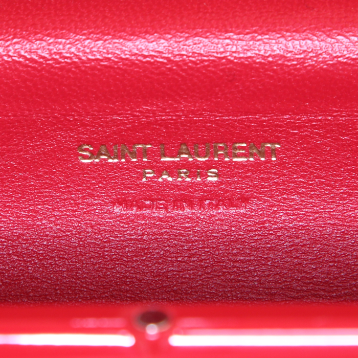 Sac bandoulière Saint Laurent Opyum Box en plexiglas rouge - Detail D3