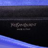 Pochette Saint Laurent Belle de Jour en cuir verni bleu - Detail D3 thumbnail