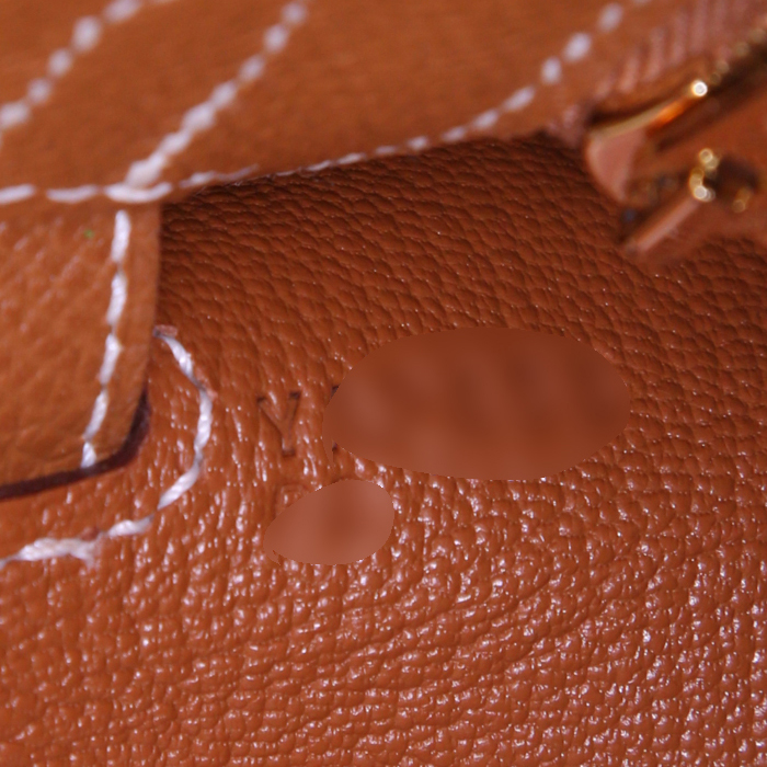 Hermes Kelly 25 cm handbag in gold epsom leather - Detail D5
