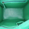 Bolso de mano Celine Luggage en piel de pitón verde - Detail D2 thumbnail