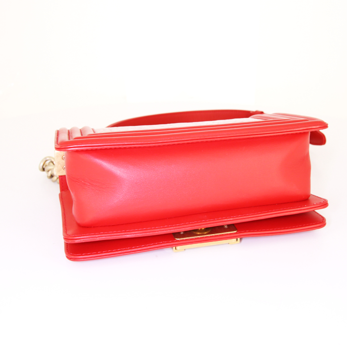Bolso bandolera Chanel Boy modelo pequeño en piel de pitón roja y cuero rojo - Detail D5