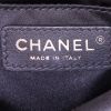 Sac à main Chanel Hobo en cuir matelassé noir - Detail D4 thumbnail
