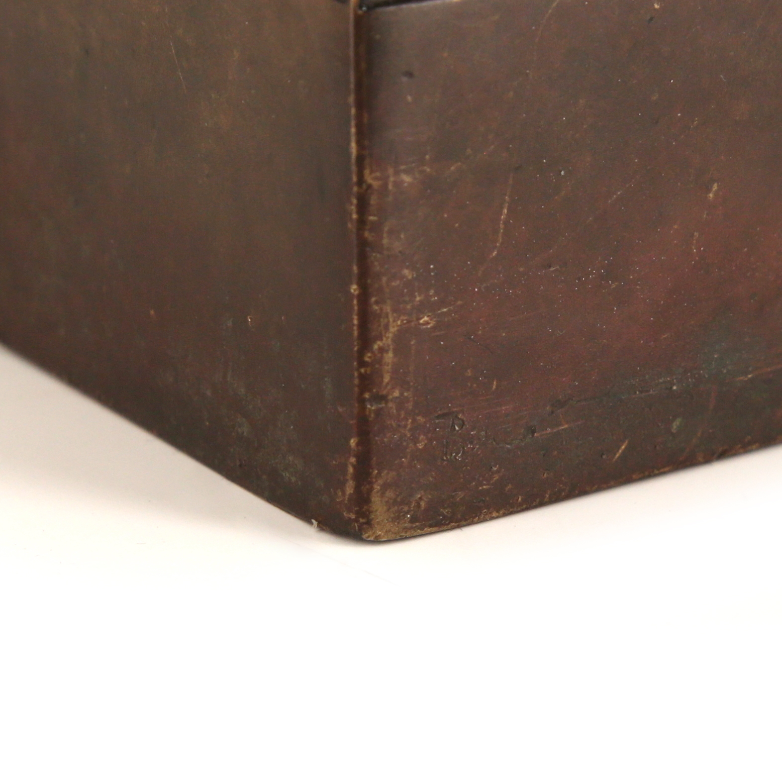 Bruno Gambone, vase bouteille en bronze patiné, signé, années 1960 - Detail D1