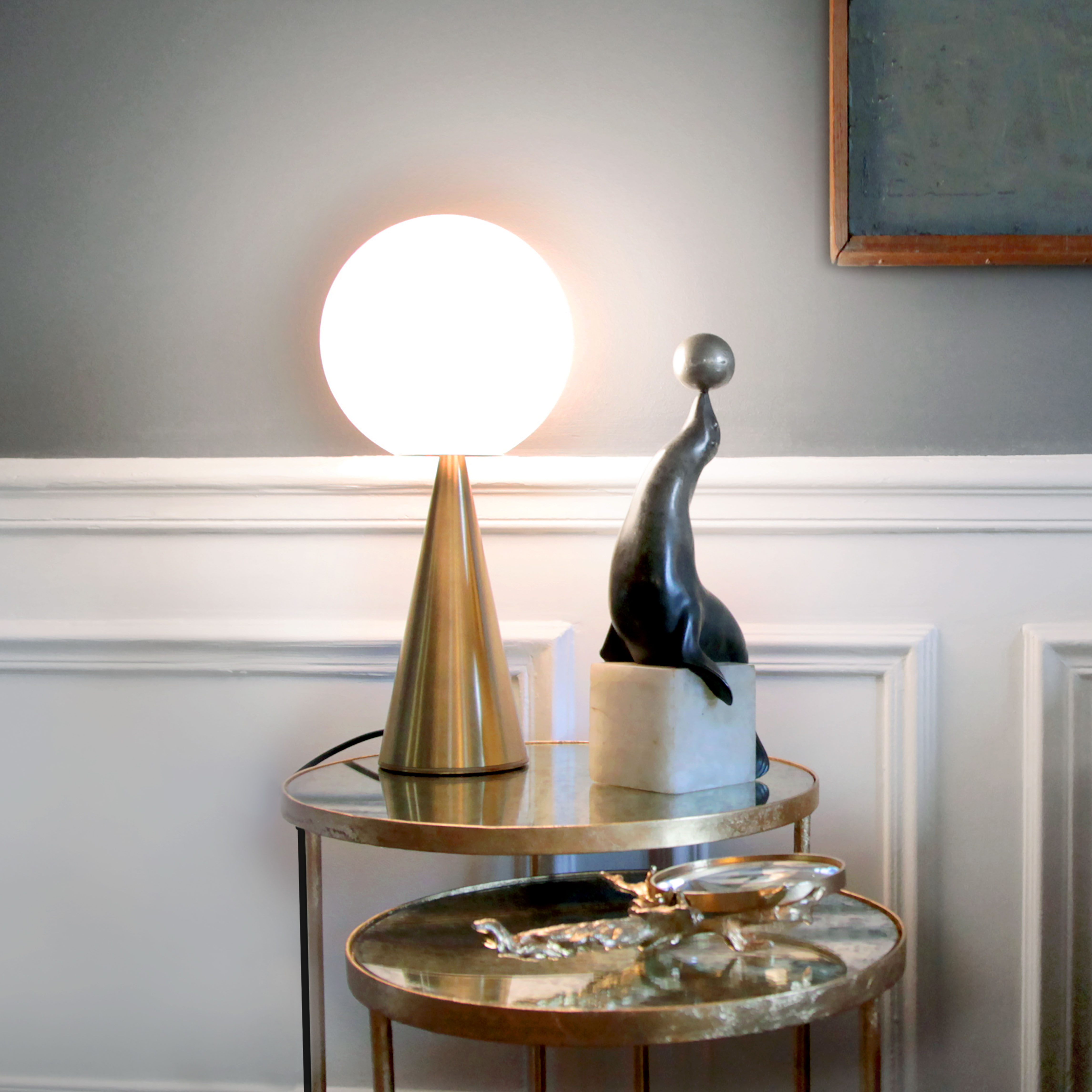 Gio Ponti, "Bille" table lamp in brass and opaline glass, Fontana Arte edition, 1970s - Detail D4