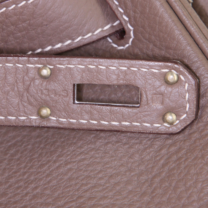 Bolso de mano Hermes Kelly Shoulder en cuero togo marrón etoupe - Detail D4