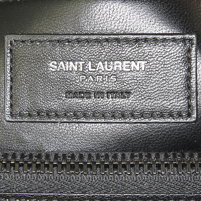 Saint Laurent College large model shoulder bag in black chevron quilted leather - Detail D4