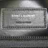 Sac bandoulière Saint Laurent College grand modèle en cuir matelassé chevrons noir - Detail D4 thumbnail