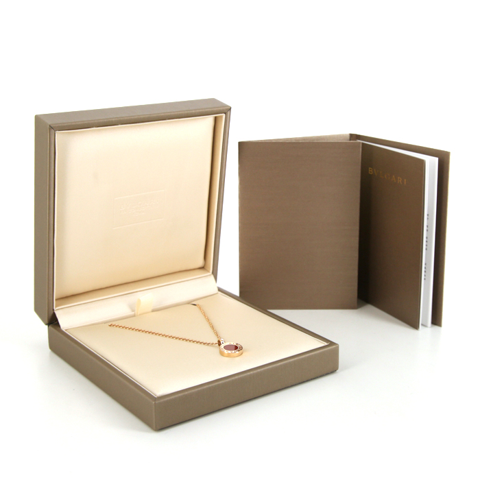 Bulgari Bulgari Bulgari necklace in pink gold,  cornelian and mother of pearl - Detail D3