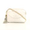 Chanel Vintage shoulder bag in white quilted leather - 360 thumbnail