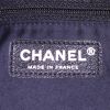 Sac porté épaule Chanel Editions Limitées en tweed rouge et violet et cuir noir - Detail D3 thumbnail